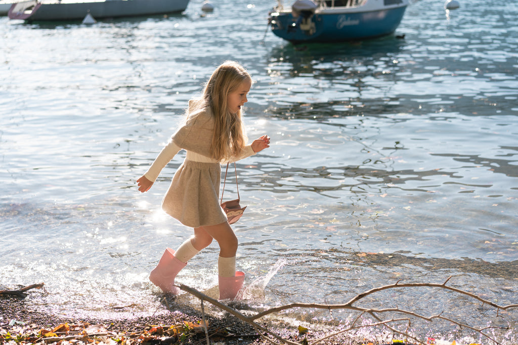 Girls’ Skirt in Pure Ultrafine Merino Wool